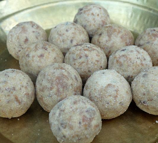 తిరగలి బెల్లం సున్నుండలు | Stone Grinded Bellam Sunnundalu