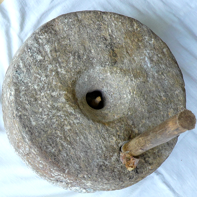 తిరగలి బెల్లం సున్నుండలు | Stone Grinded Bellam Sunnundalu